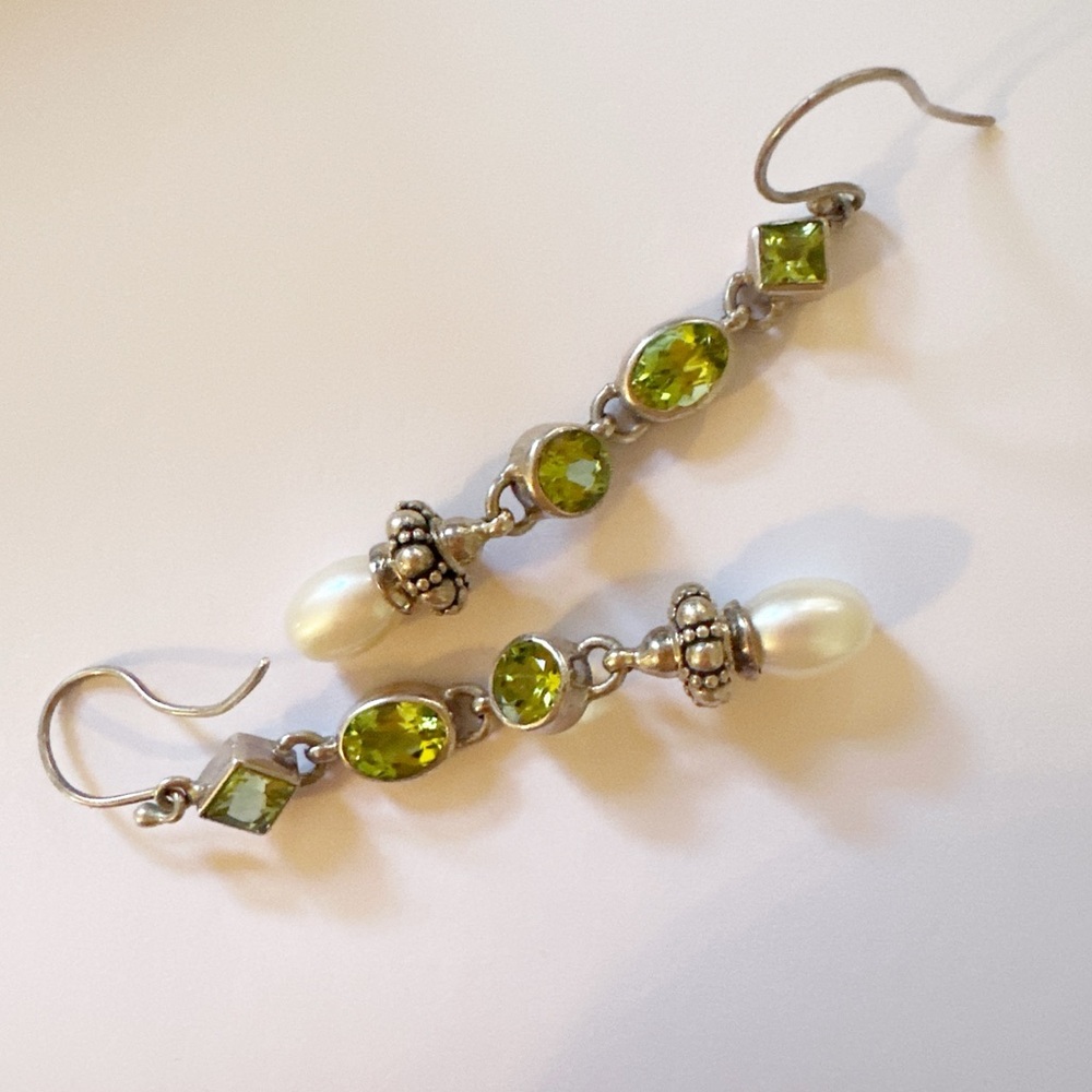 Sterling Silver, Peridot with freshwater pearl Earrings